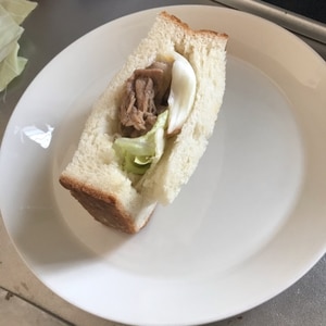 豚肉サンドイッチ